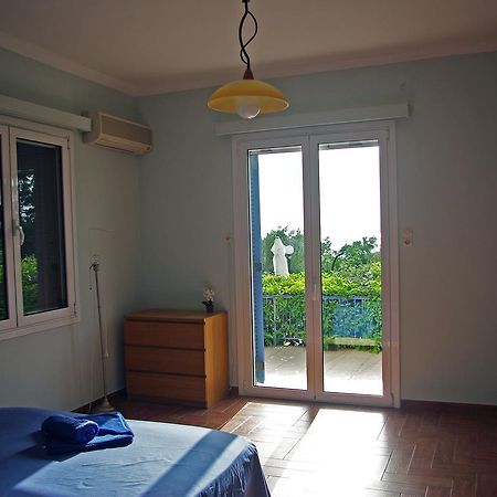 Irimar Retreat Managed By Hilltop Residences Mikrá Mandínia Екстериор снимка